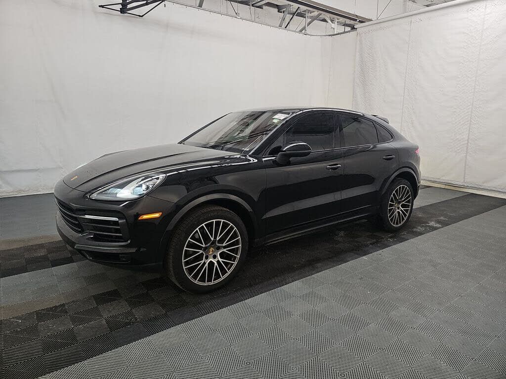 2023 PORSCHE Cayenne