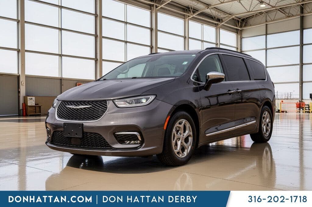2023 CHRYSLER Pacifica