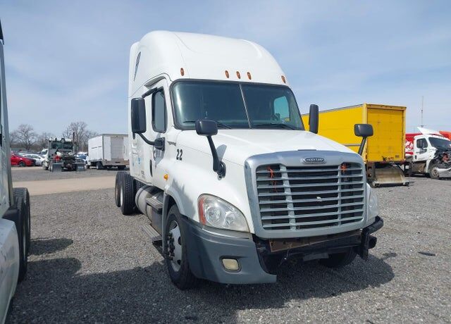 2014 FREIGHTLINER Cascadia