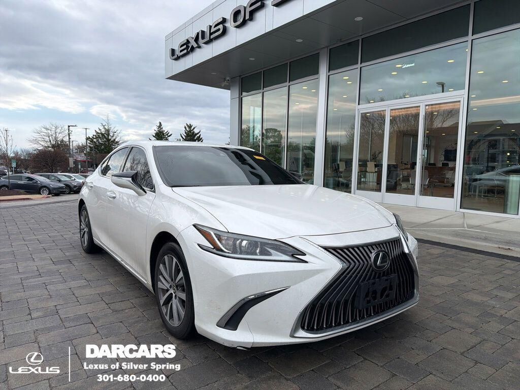 2020 LEXUS ES