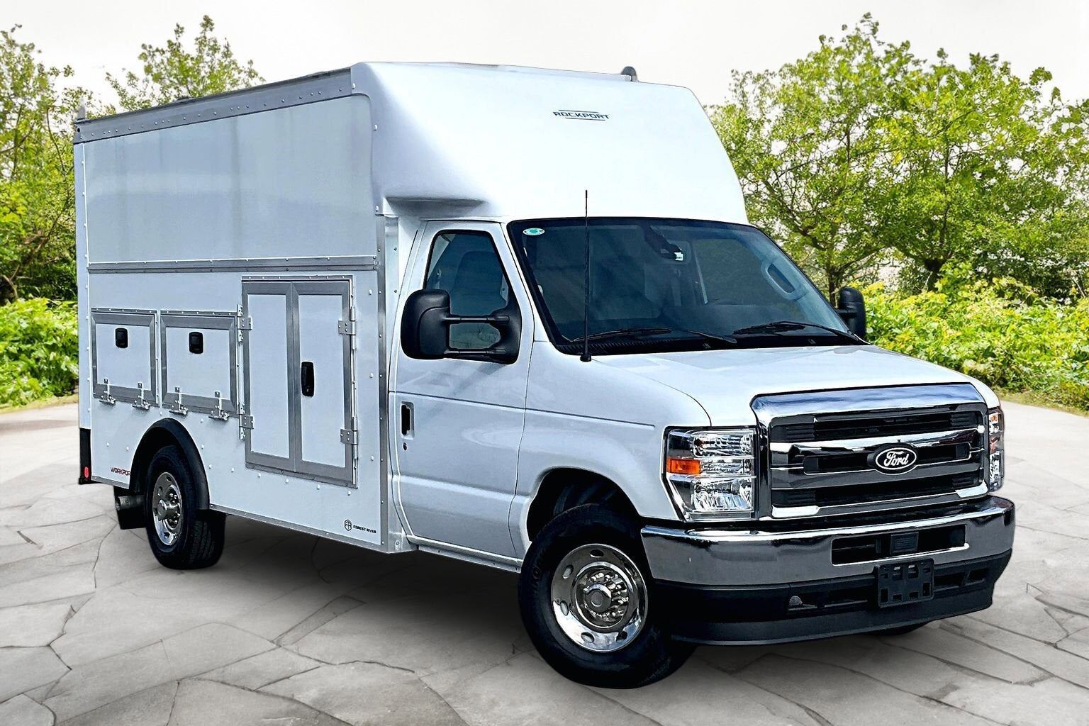 2026 FORD E-350