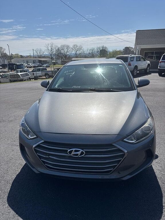 2018 HYUNDAI Elantra