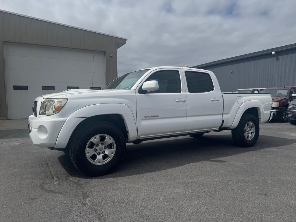 2011 TOYOTA Tacoma
