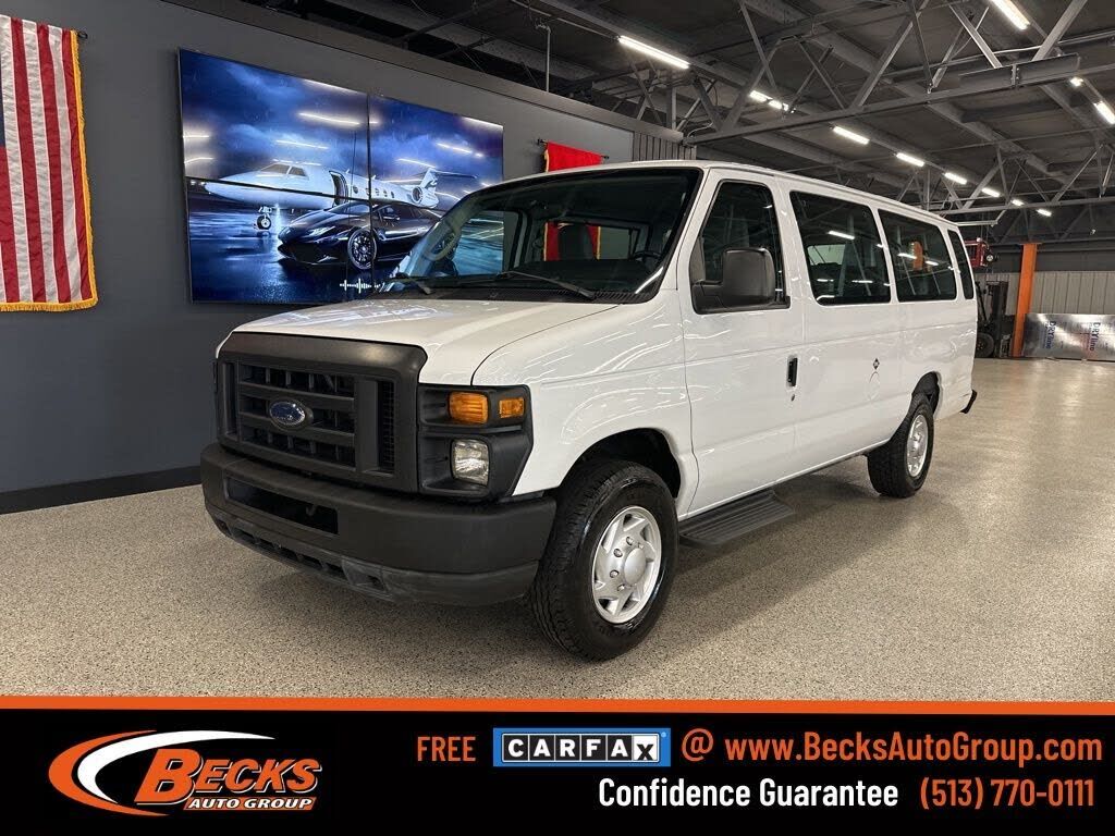 2011 FORD E-350