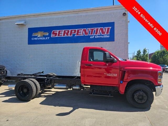 2024 GMC Silverado Medium Duty