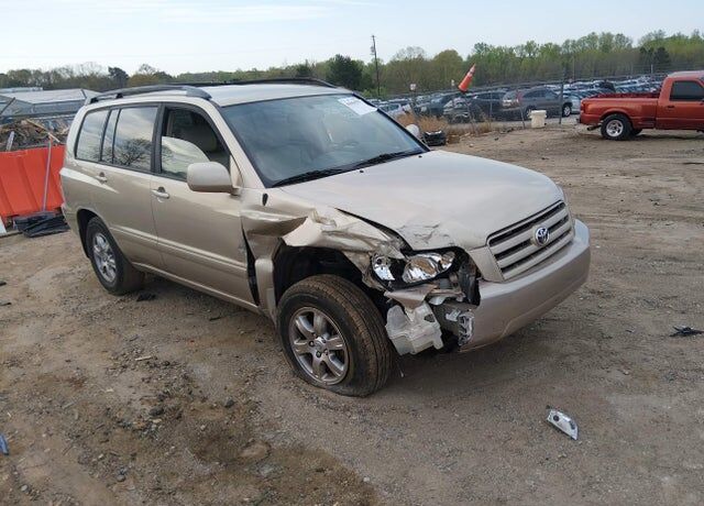 2004 TOYOTA Highlander