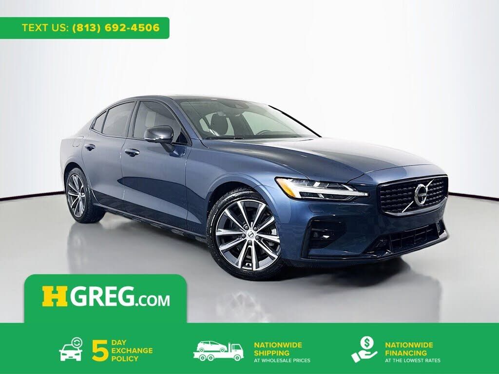 2022 VOLVO S60