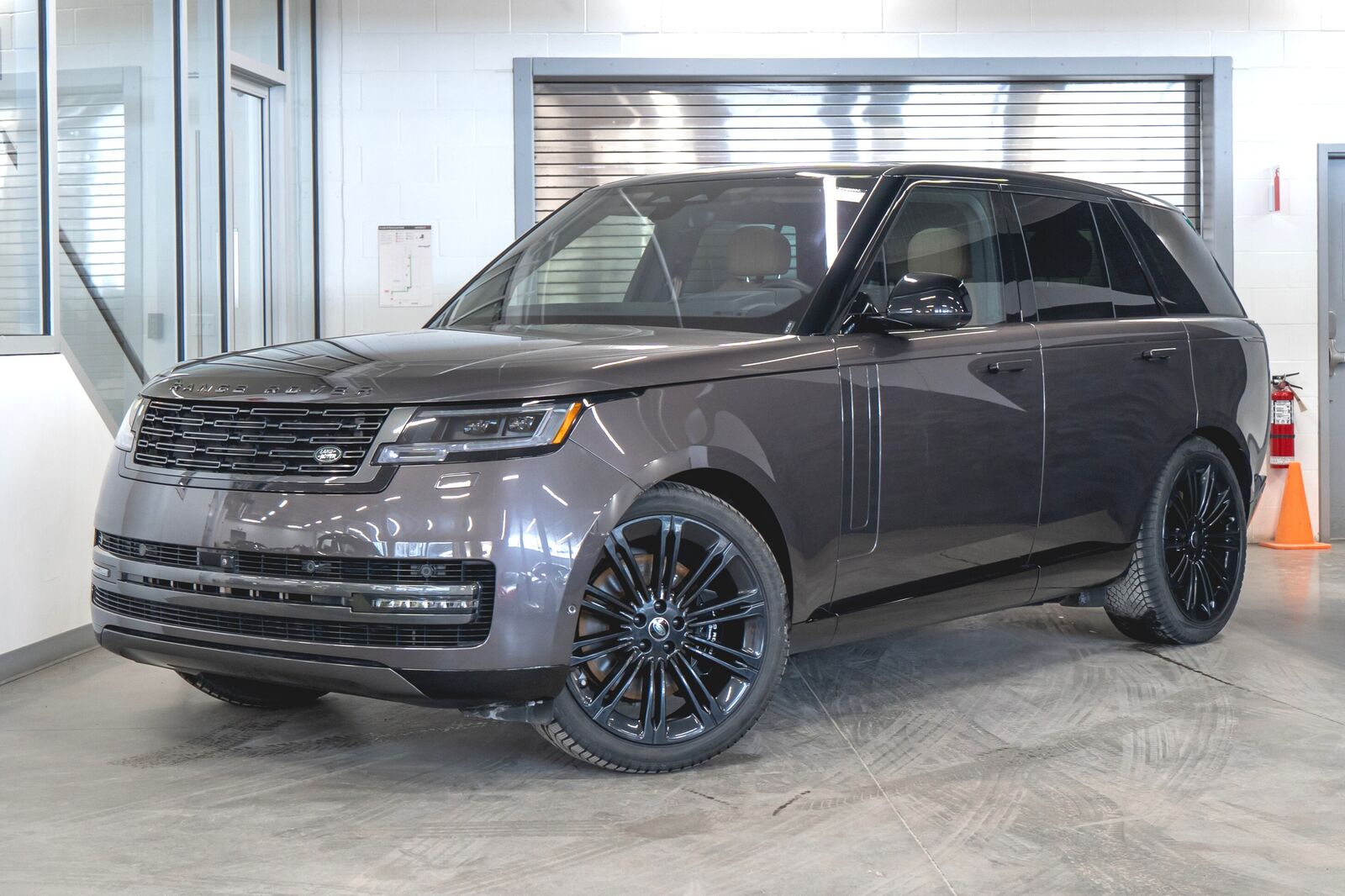 2023 LAND ROVER New Range Rover