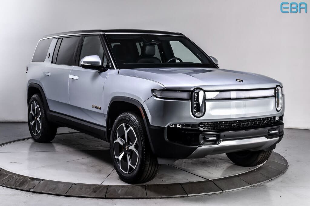 2023 RIVIAN R1S