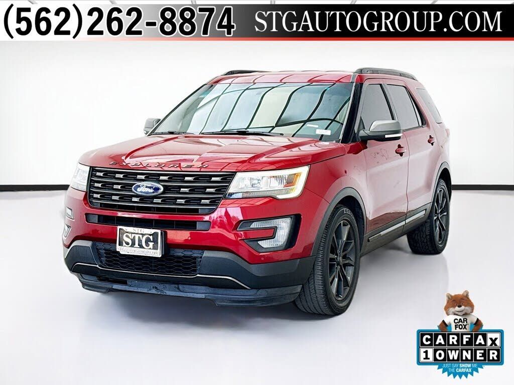 2017 FORD Explorer