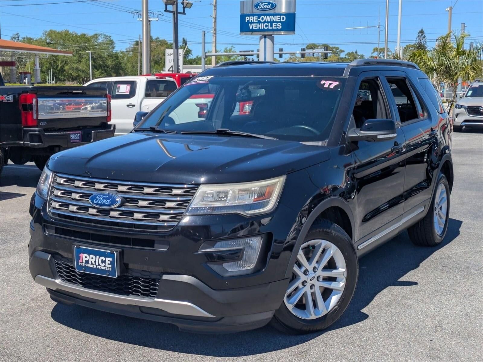 2017 FORD Explorer