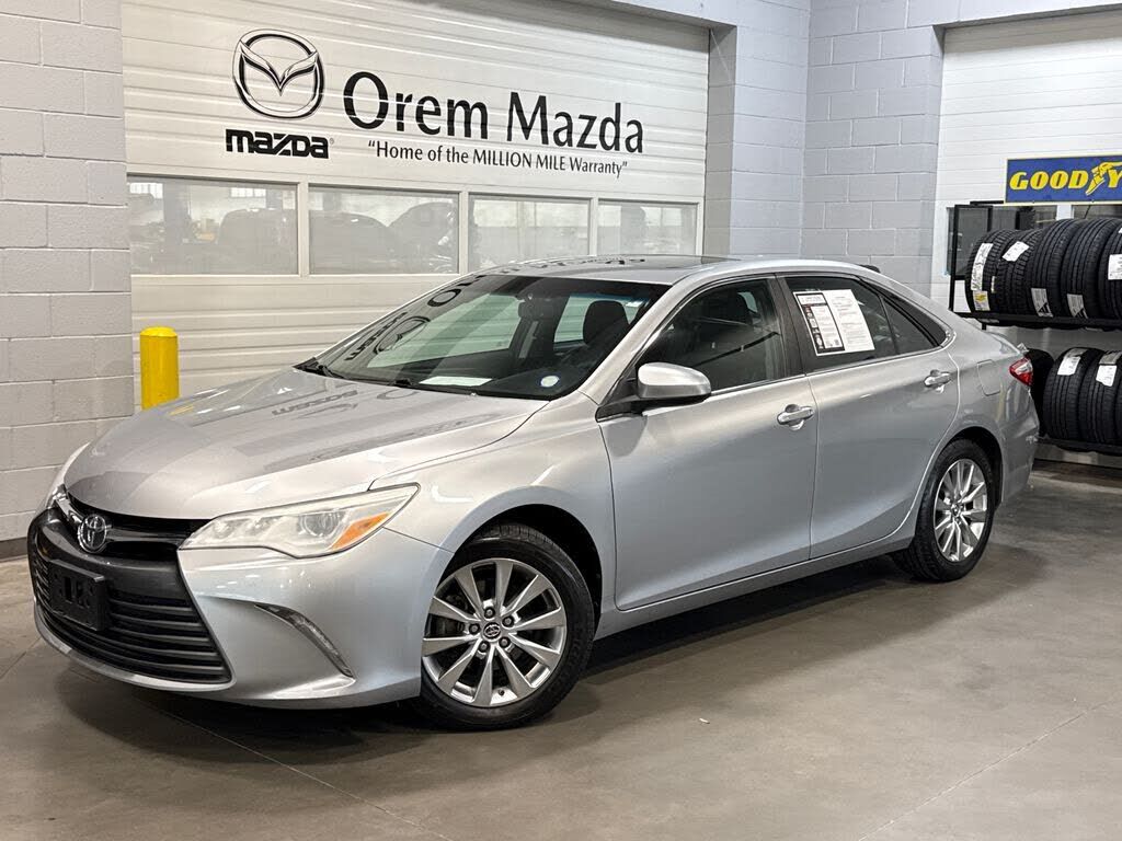 2015 TOYOTA Camry