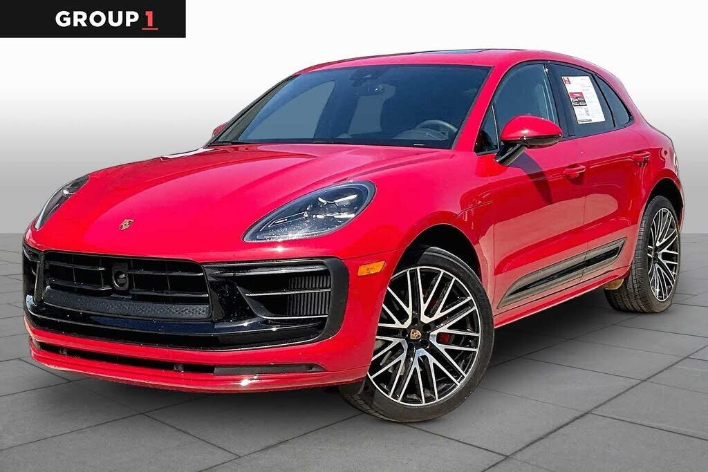 2025 PORSCHE Macan