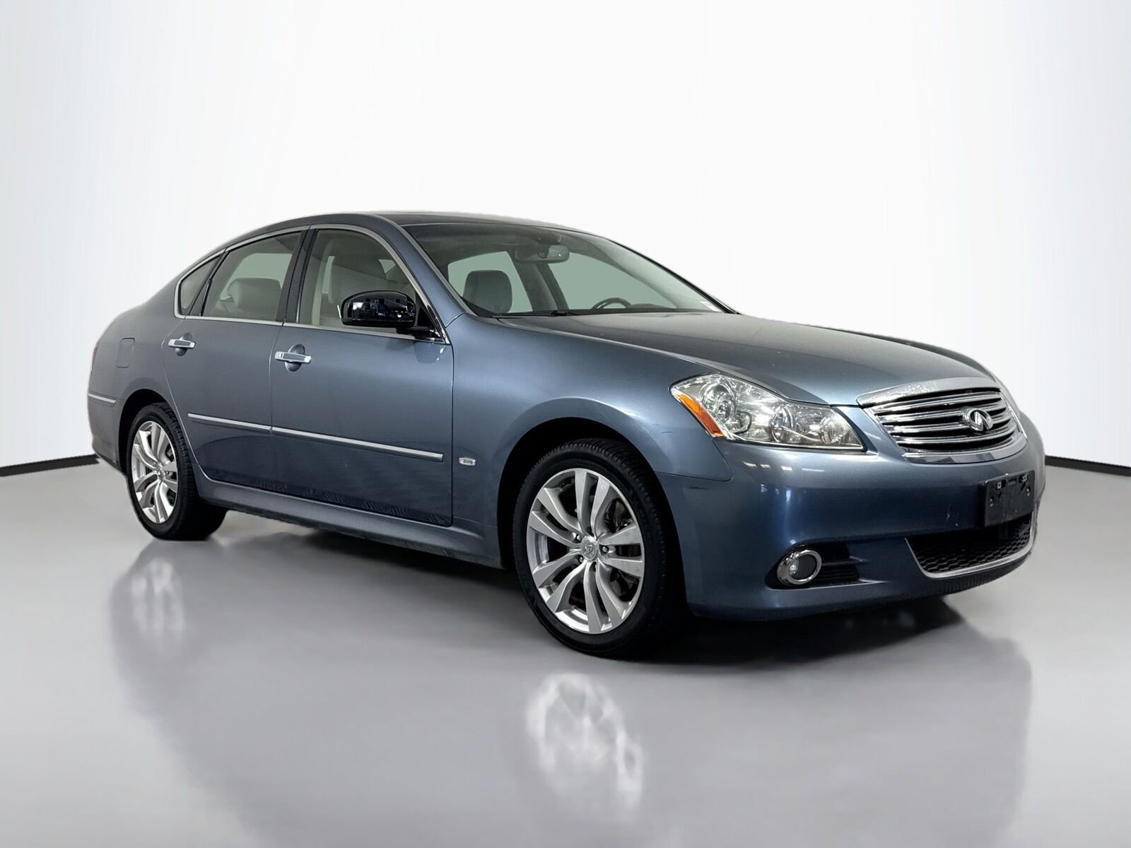2010 INFINITI M45