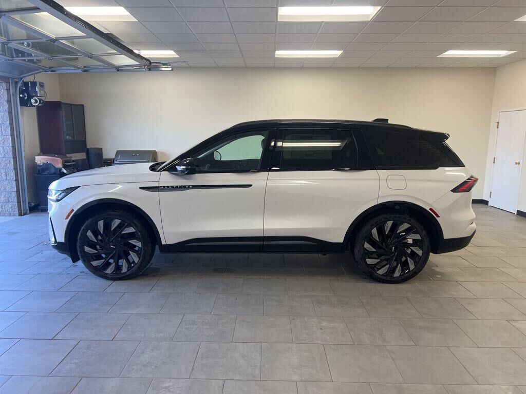 2026 LINCOLN Nautilus
