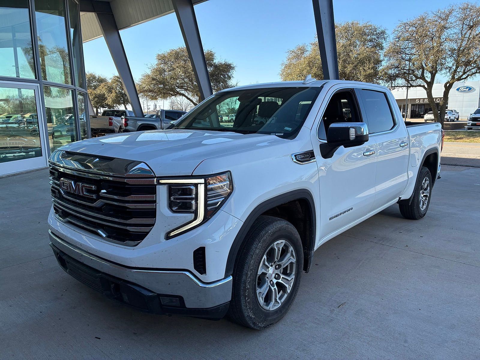 2024 GMC Sierra