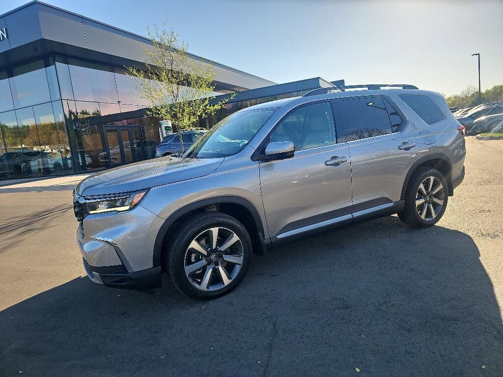 2025 HONDA Pilot