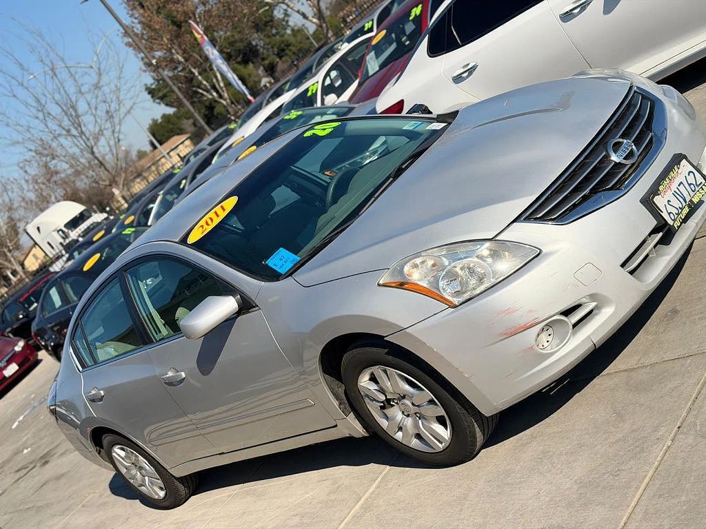 2011 NISSAN Altima