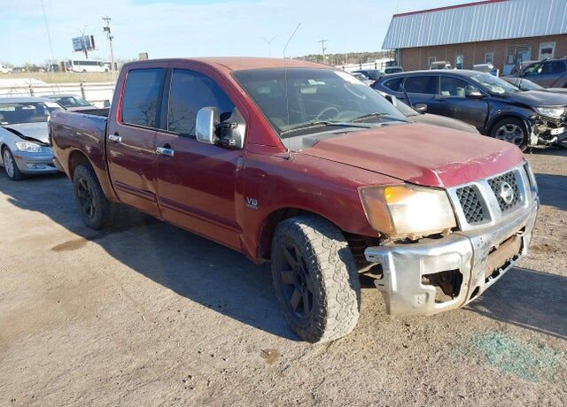 2004 NISSAN Titan