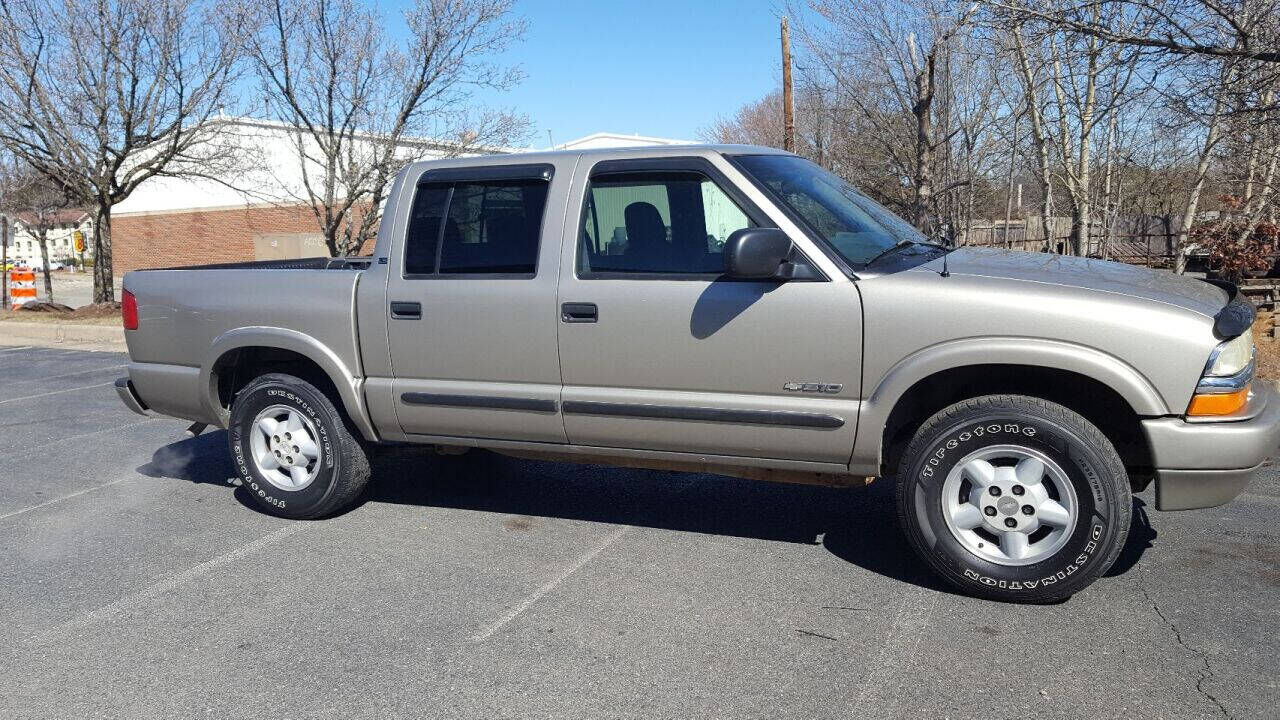 2004 CHEVROLET S-10 Pickup
