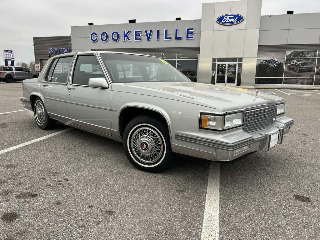 1988 CADILLAC Fleetwood