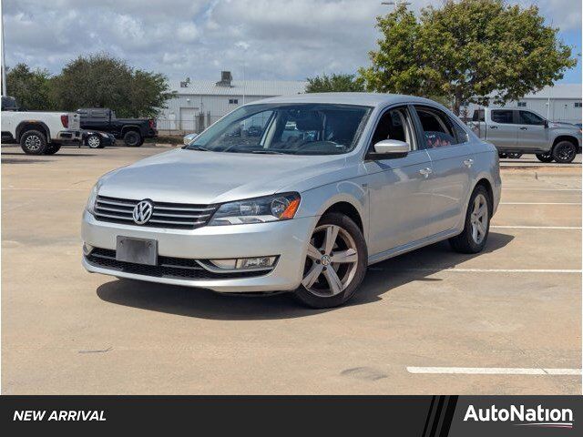 2015 VOLKSWAGEN Passat