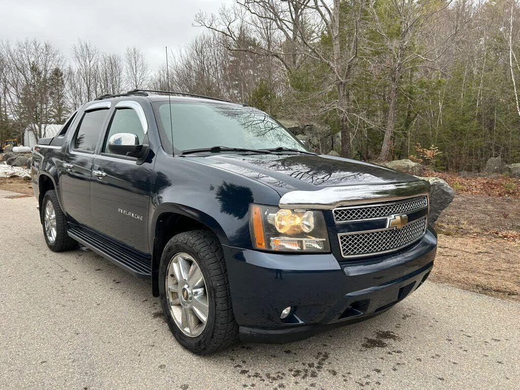 2011 CHEVROLET Avalanche