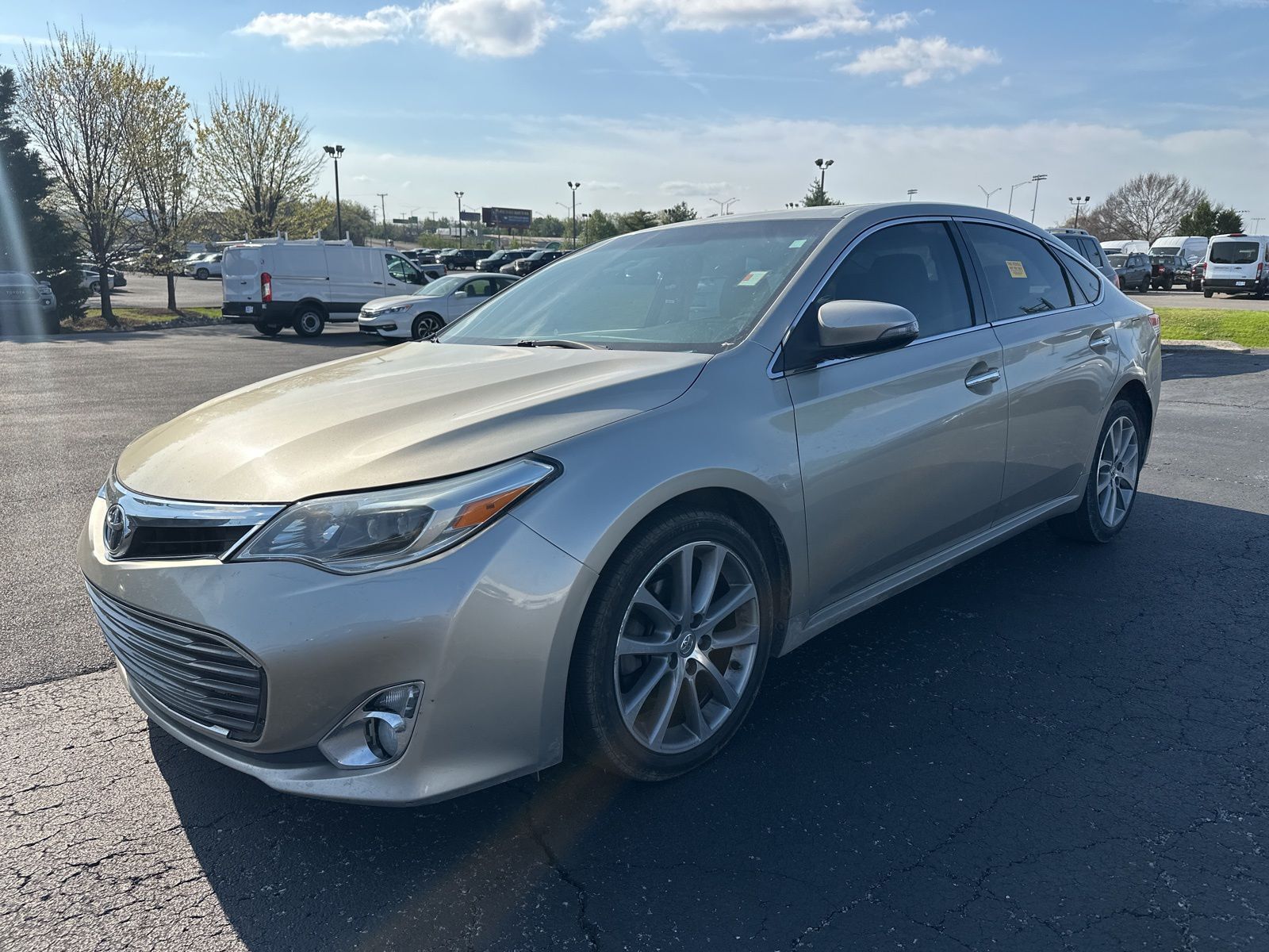 2014 TOYOTA Avalon