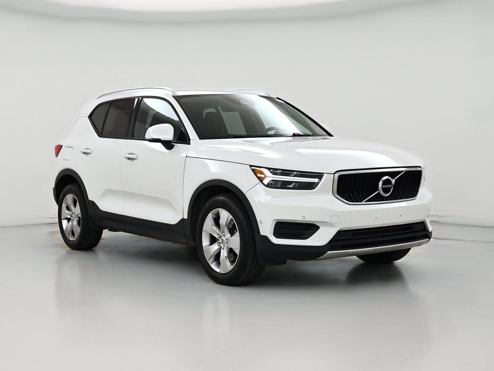 2019 VOLVO XC40