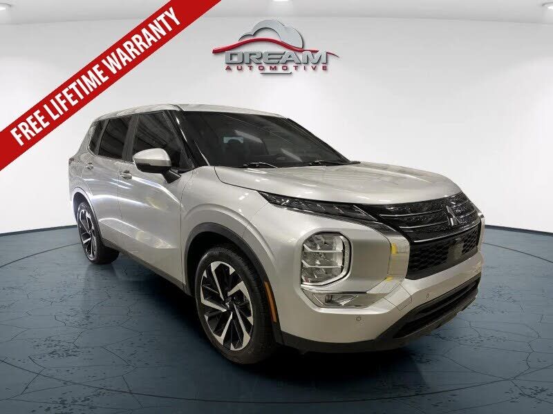 2024 MITSUBISHI Outlander