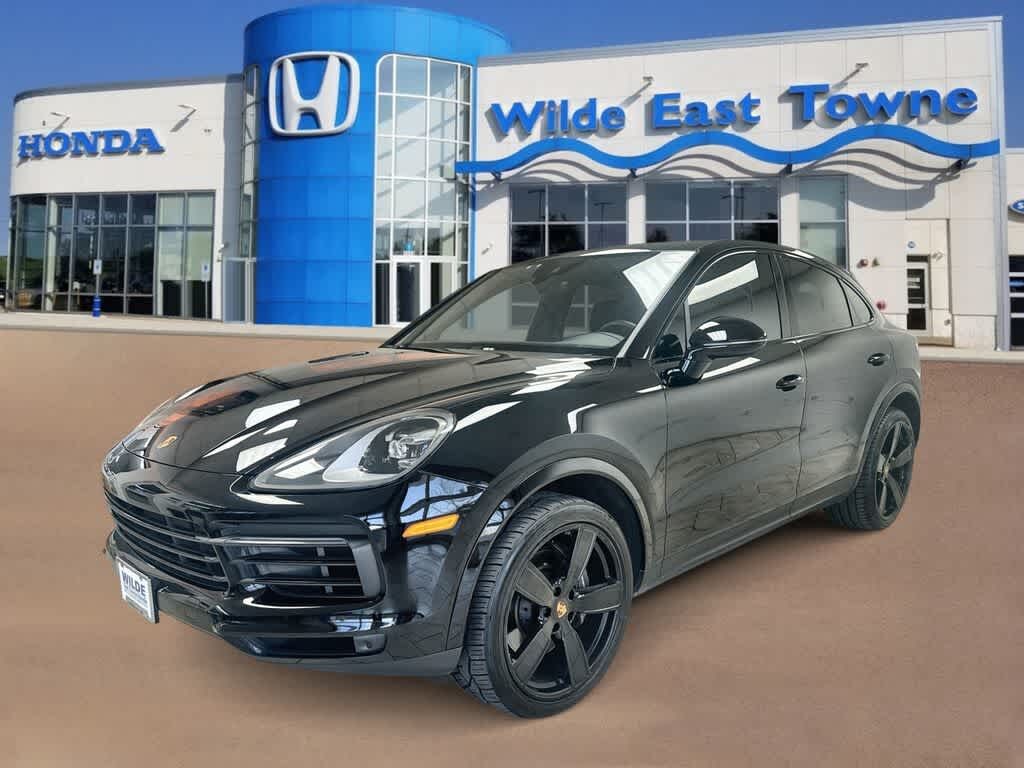 2022 PORSCHE Cayenne