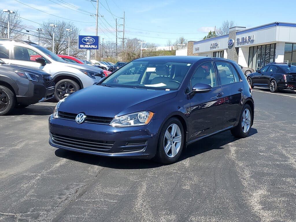 2015 VOLKSWAGEN Golf