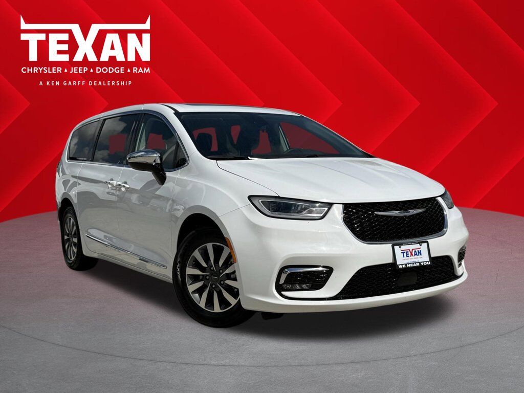 2023 CHRYSLER Pacifica