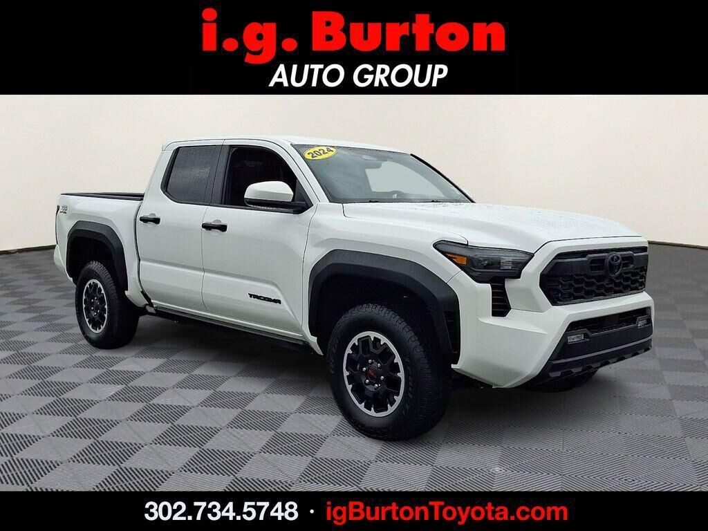 2024 TOYOTA Tacoma
