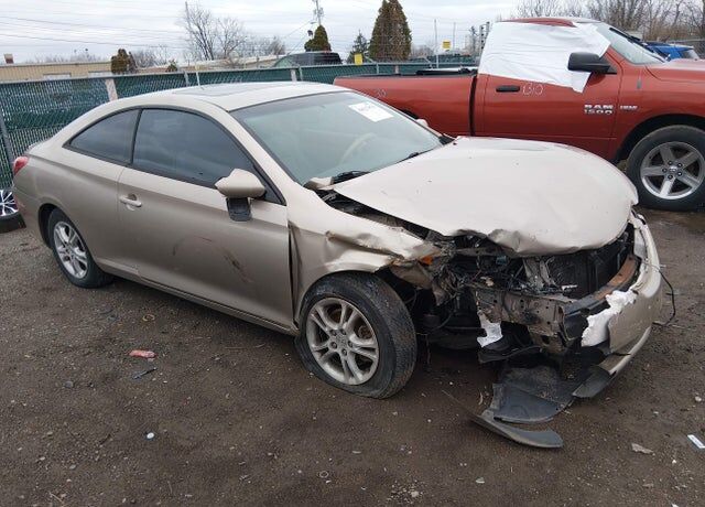 2004 TOYOTA Camry Solara