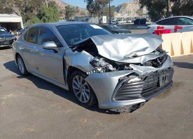 2022 TOYOTA Camry