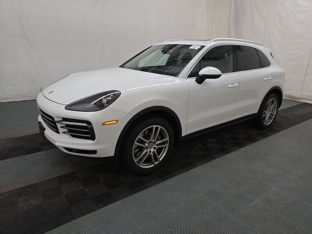 2023 PORSCHE Cayenne