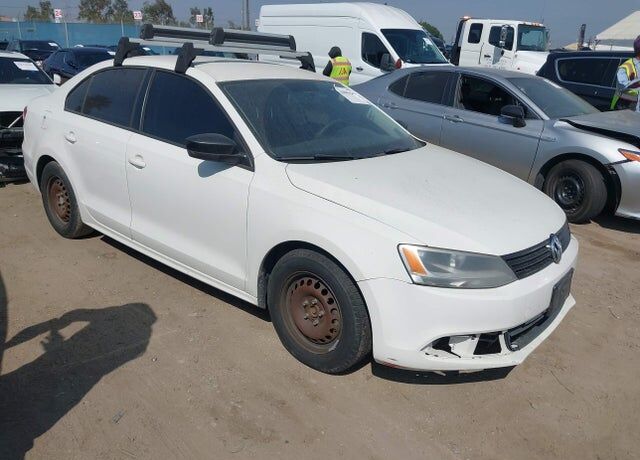 2014 VOLKSWAGEN Jetta
