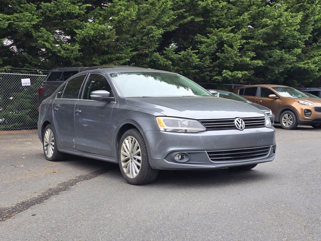 2011 VOLKSWAGEN Jetta