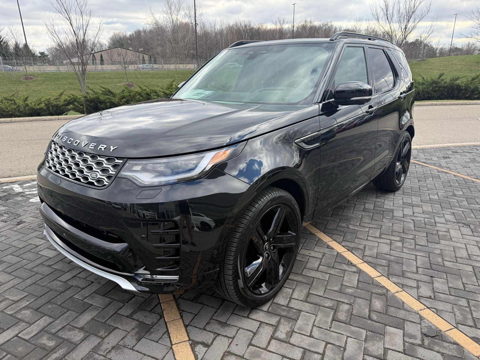 2025 LAND ROVER Discovery