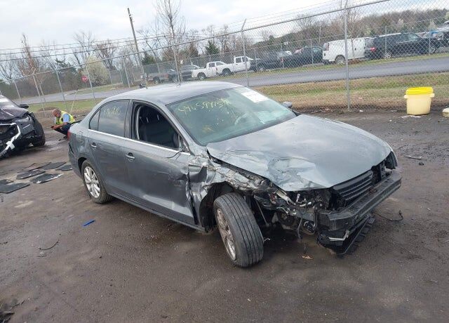 2013 VOLKSWAGEN Jetta