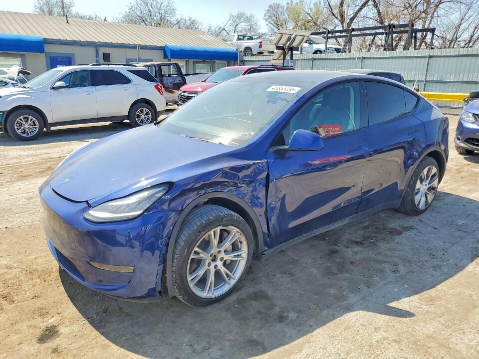 2021 TESLA Model Y