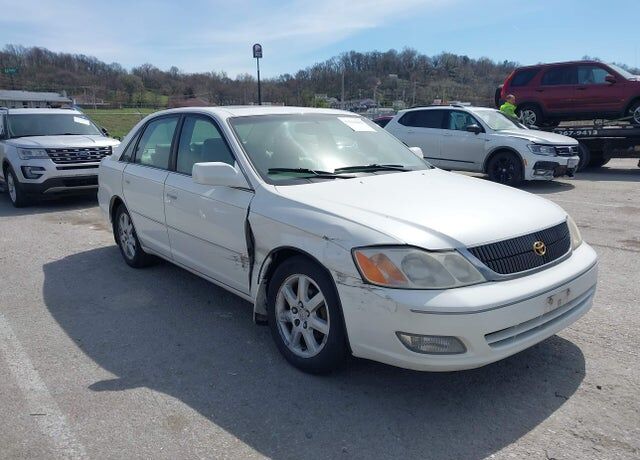 2000 TOYOTA Avalon