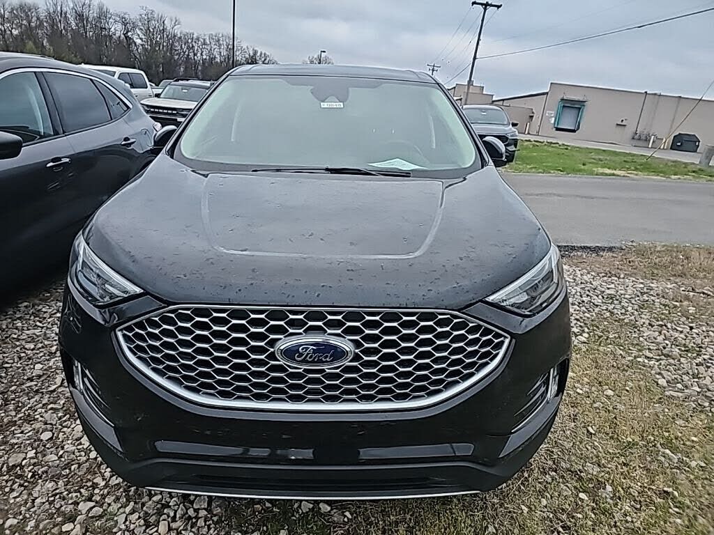 2023 FORD Edge