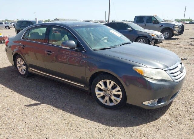 2011 TOYOTA Avalon
