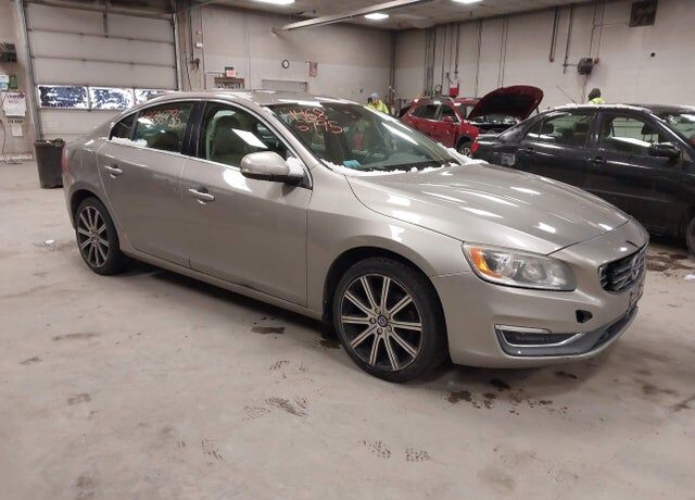 2016 VOLVO S60