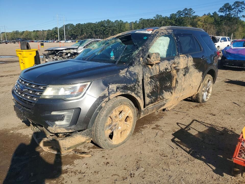 2017 FORD Explorer