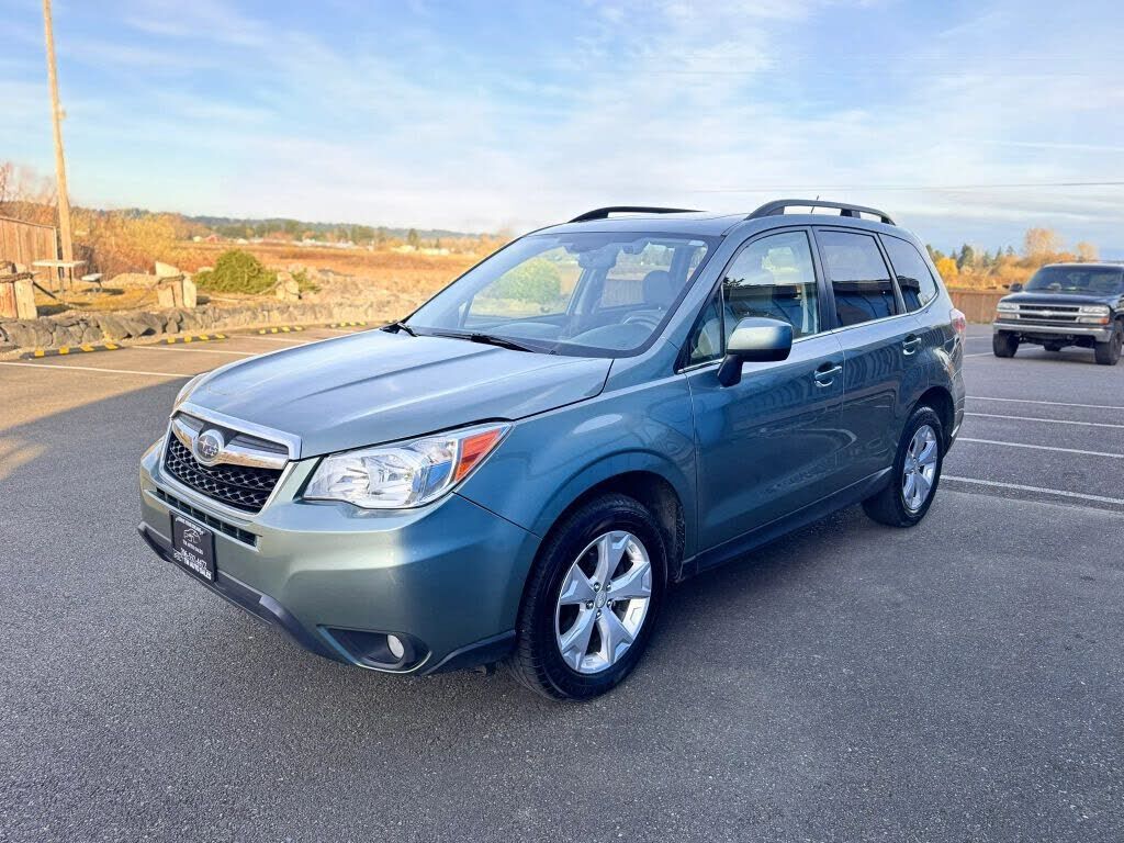 2015 SUBARU Forester