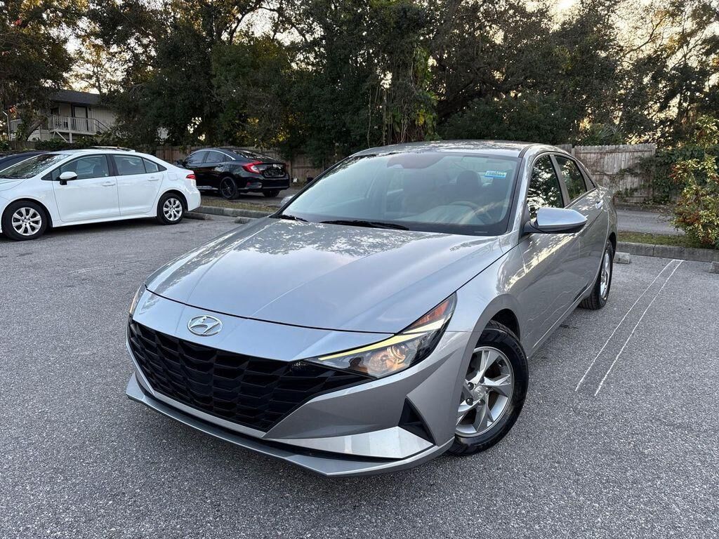 2022 HYUNDAI Elantra