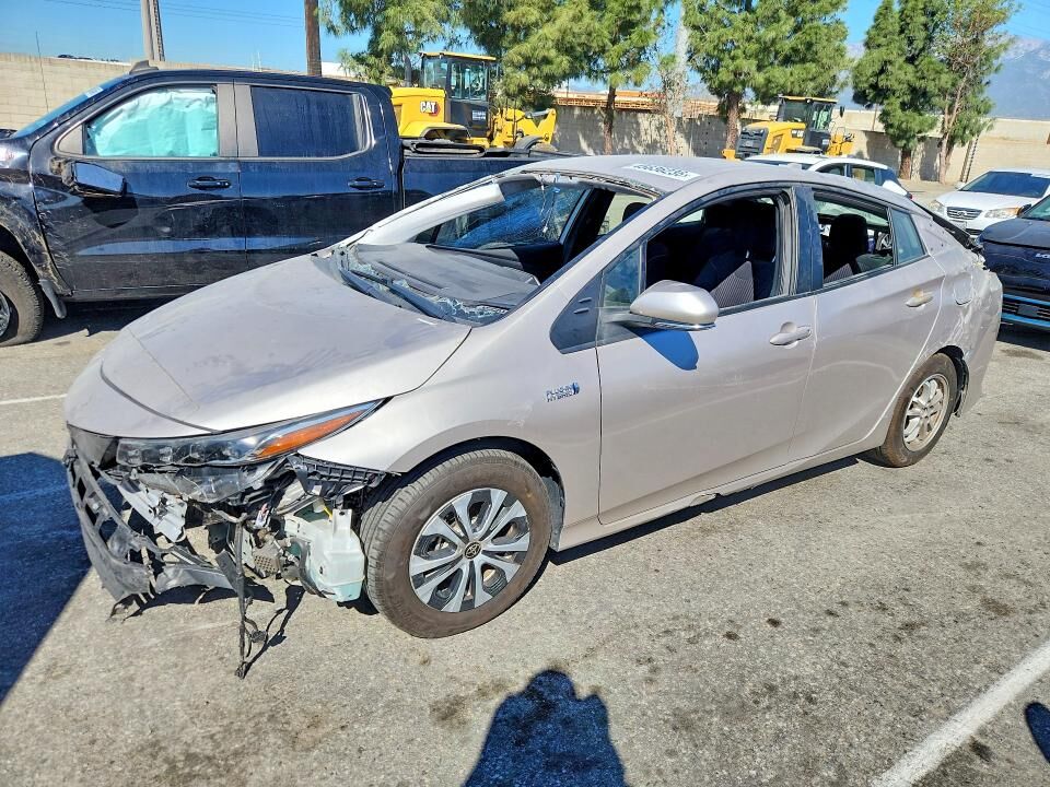 2021 TOYOTA Prius